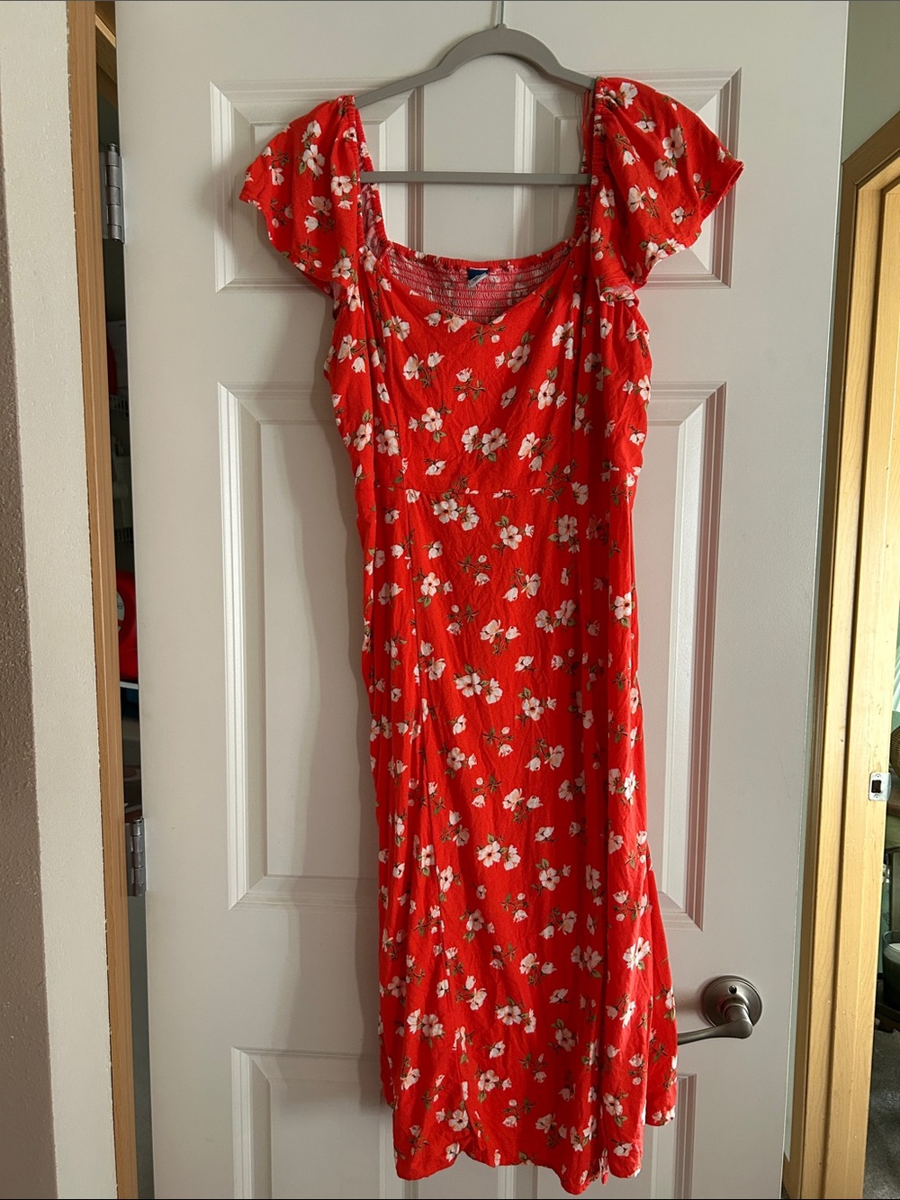 Old Navy flutter sleeve crepe midi dress xl